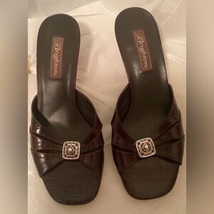 NWOB Brighton Women's Brown Keira Bench Made Mules with Silver Accent 8.5W